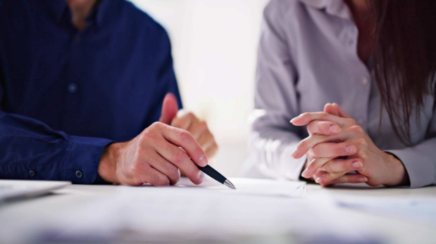 What’s Reviewed in a Contract of Sale? image