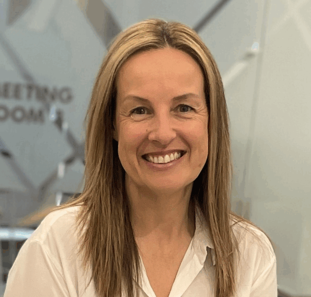 Monique Whicker image